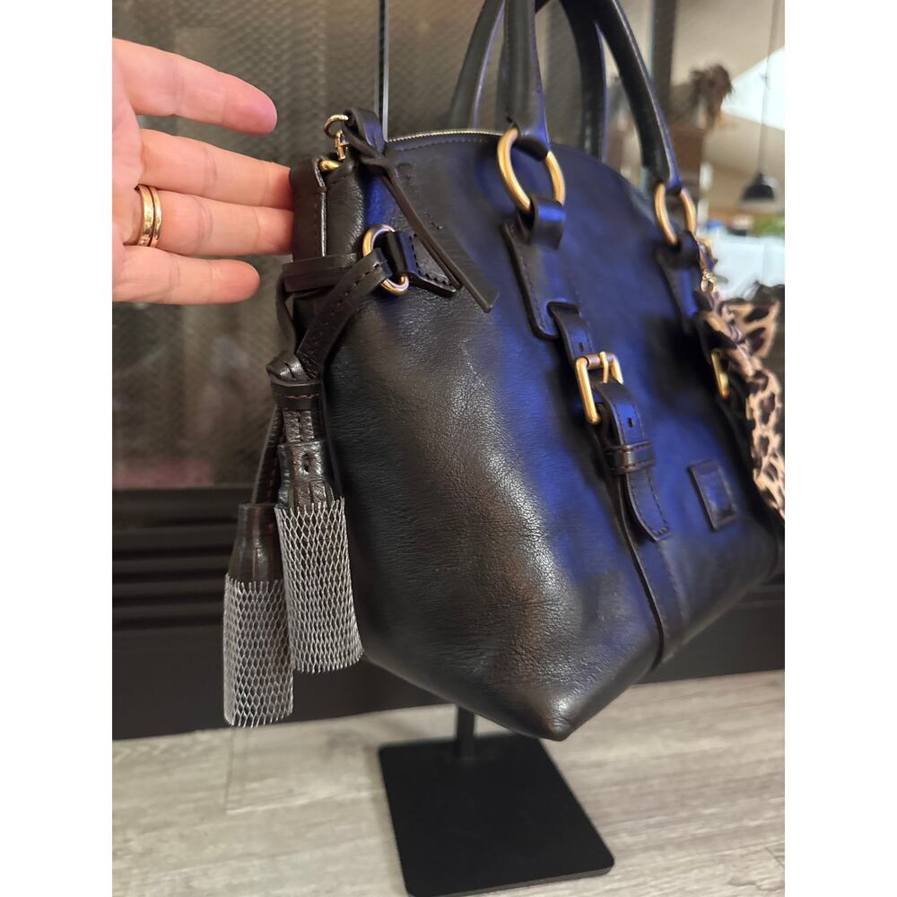 Dooney & Bourke Florentine black Leather Bristol Satchel with tassels - Picture 3 of 14